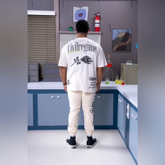 RICK AND MORTY'S CHAOS AMERICAN CLASSIC OVERSIZED TEE IN BUTTER - Picture 9 of 12